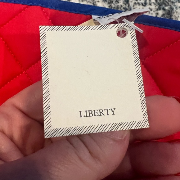 Liberty Red Quilted Kitchen Mitt - Picture 6 of 6